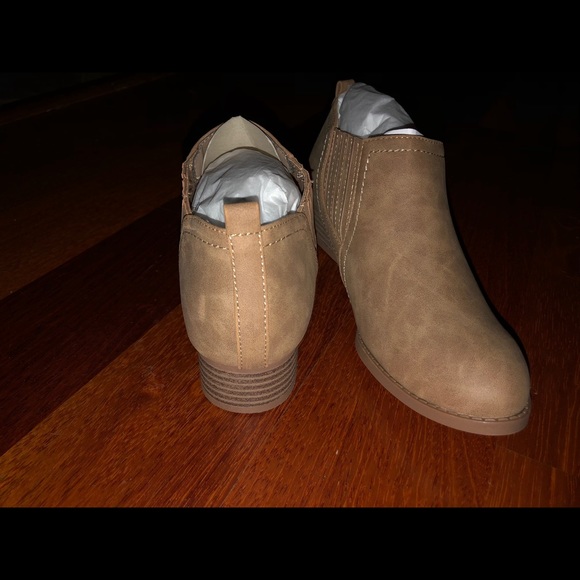 Booties - Picture 3 of 4